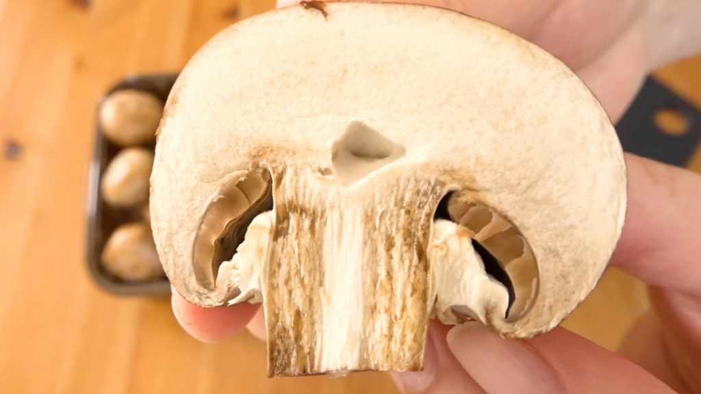 コストコのオーガニックブラウンマッシュルームはサラダにもピッタリ Tasty Time