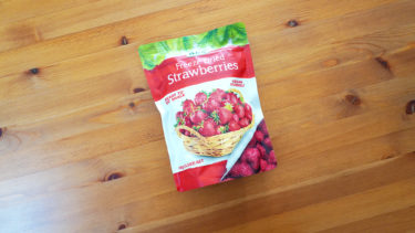 コストコのフリーズドライのストロベリーは苺丸ごと1粒が凍結乾燥してあるから食べ慣れるとクセになる美味しさ！