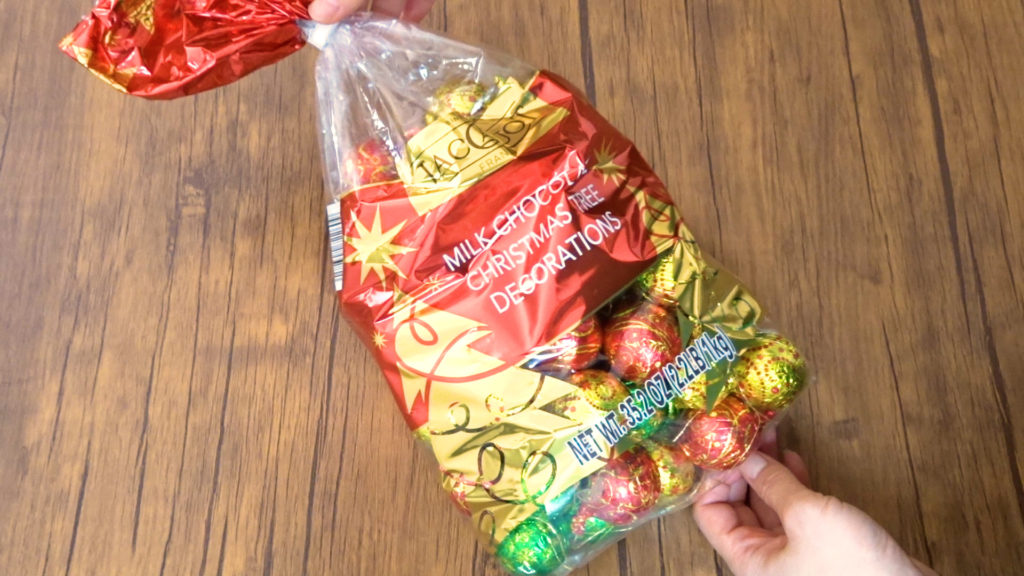 コストコのクリスマスツリーに飾れるチョコレートのオーナメント！│TASTY TIME