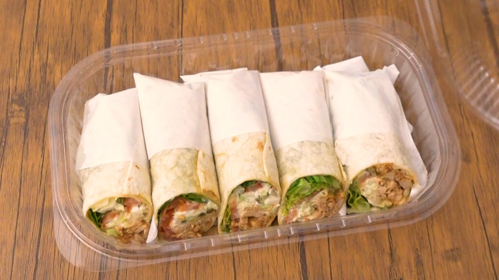 コストコのメキシカンサラダラップはピリ辛bbqチキンとたっぷり野菜入りで一度食べたら止まらない美味しさ Tasty Time