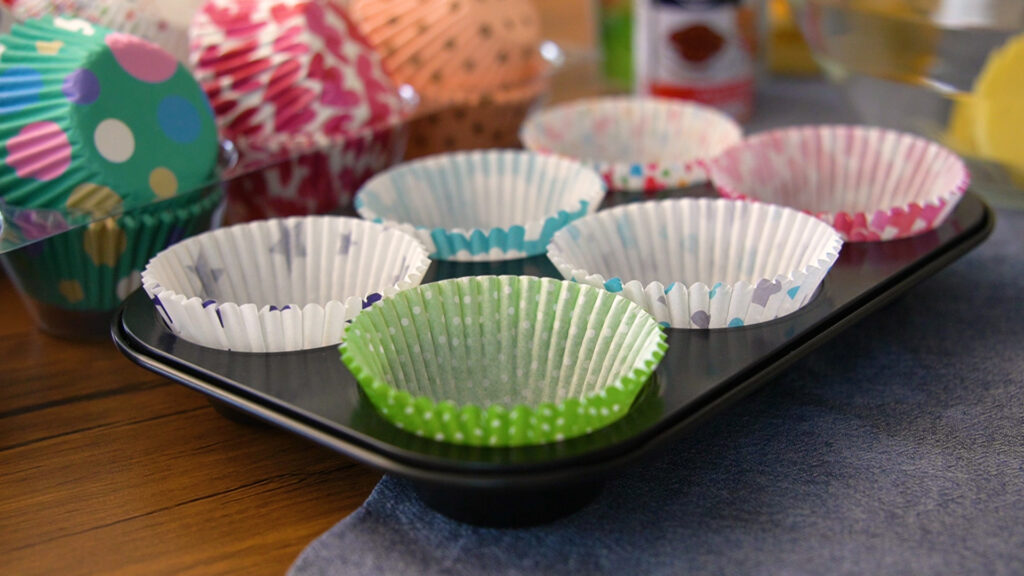 コストコのカップケーキ用 バラエティー紙カップ