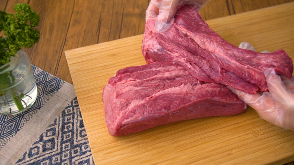 コストコの牛タン丸ごと1本は牛タンシチューや焼肉にぴったりなブロック肉│TASTY TIME 夫婦ふたり暮らしのごはんとキッチン時間