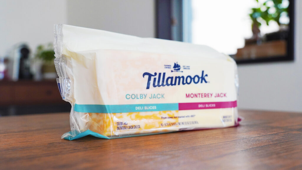 コストコのTillamook コンボスライスチーズ